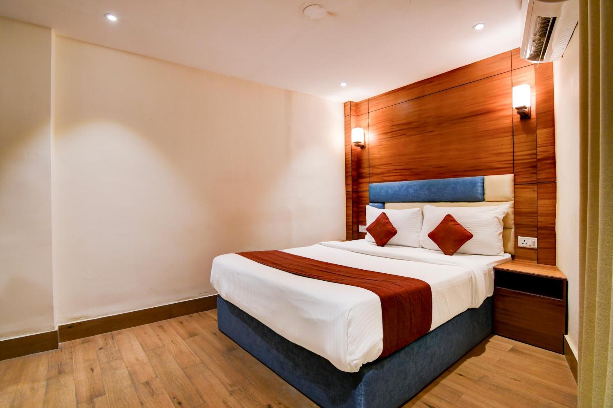 Hotel King'S Crown Kolkata Ngoại thất bức ảnh